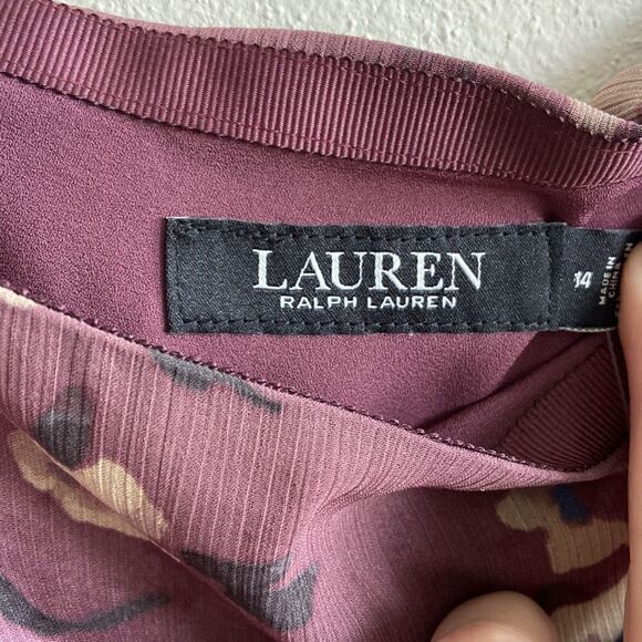 LAUREN Ralph Lauren
Floral Crinkle Georgette Miniskirt NWT size 14 - Picture 4 of 10